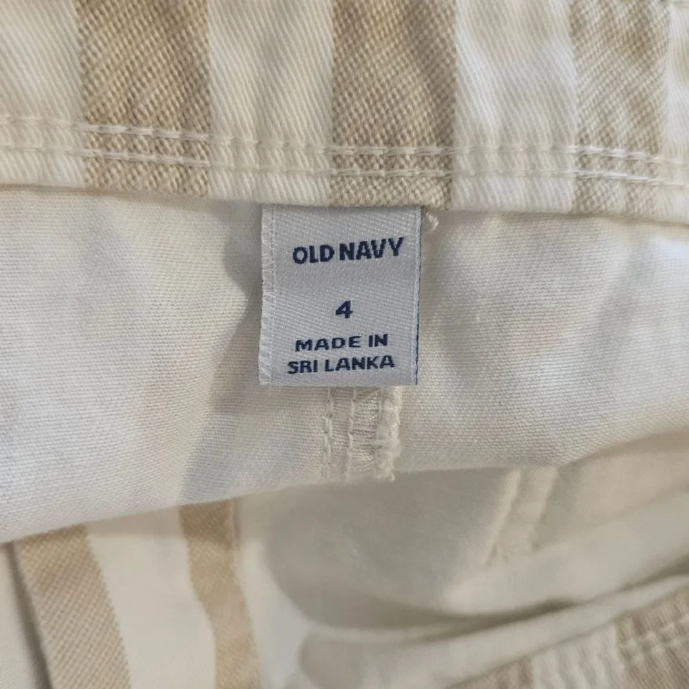 Old Navy Vertical Stripe Button-Front Mini Skirt in Beige and White